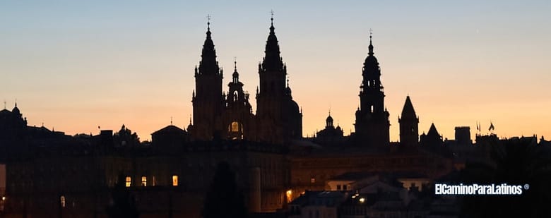 Planifica tu Camino de Santiago de Compostela - skyline compostela